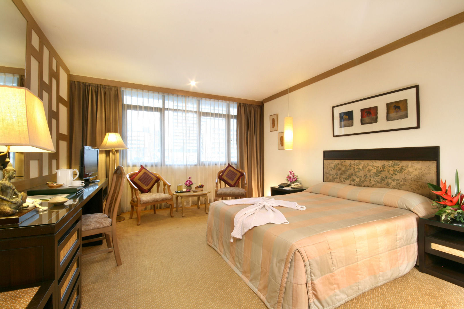 The Tarntawan Hotel Surawong Bangkok Phòng bức ảnh